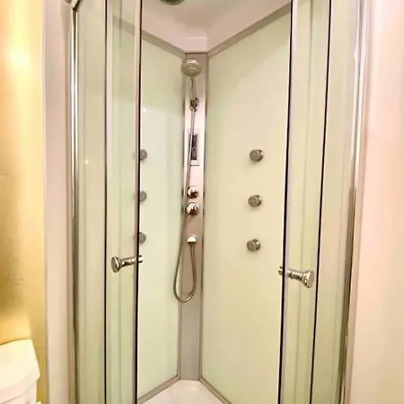 Pupazza House, Intero Nel Cuore Di Apartamento Frascati