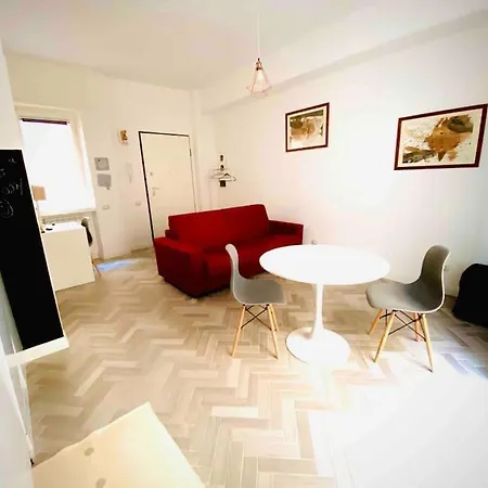 Pupazza House, Intero Nel Cuore Di *