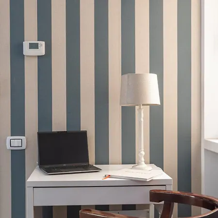 Pupazza House, Intero Nel Cuore Di